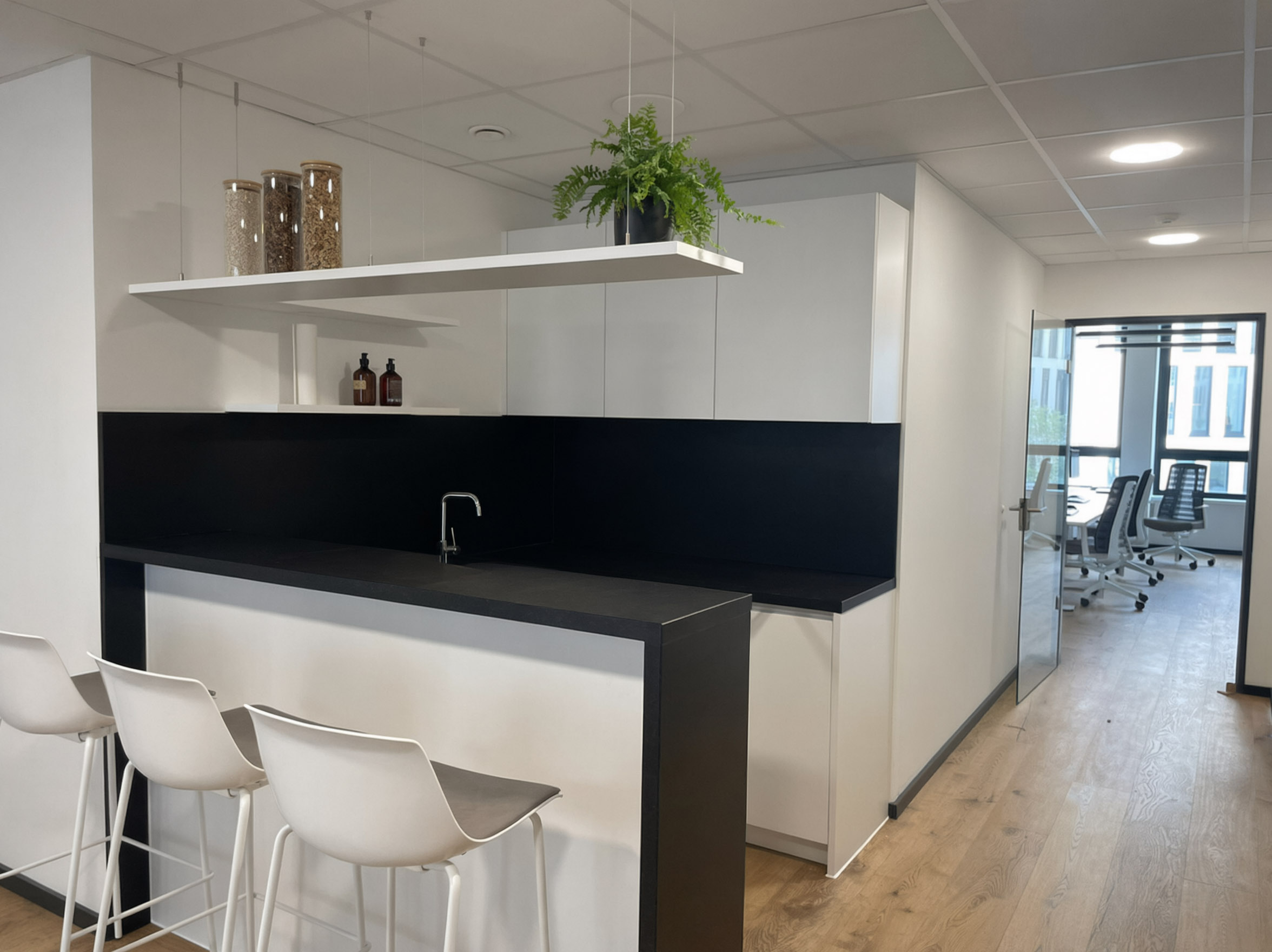 Büro-Küche DAZN